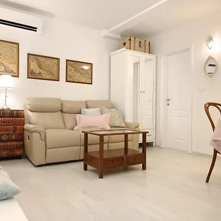 Summer Dream Studio Split